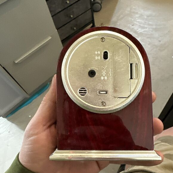 Howard Miller Battery Operated Alarm Desk CLOCK - Model 645-480 Excellent Condit - Picture 5 of 6